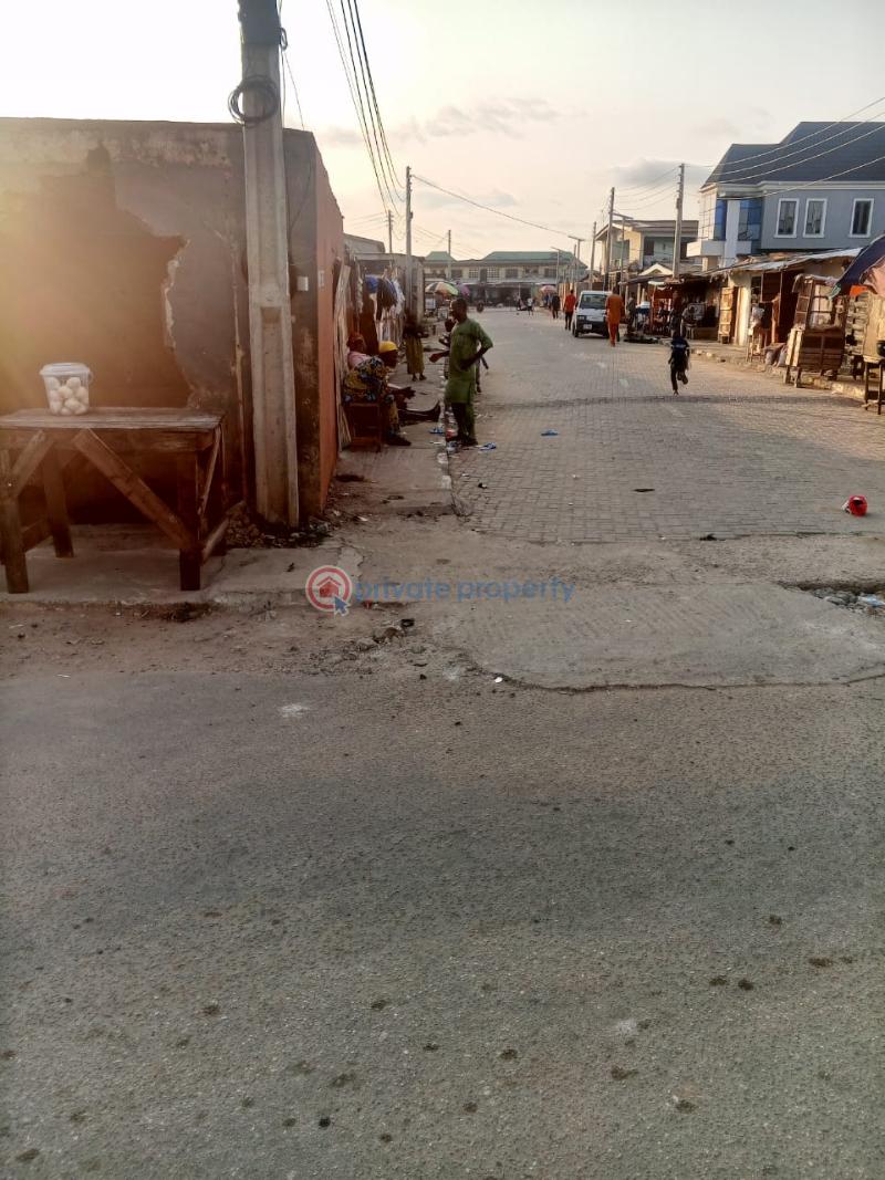 Mixed use Land For Sale Akowojo Akowonjo Alimosho Lagos - 8