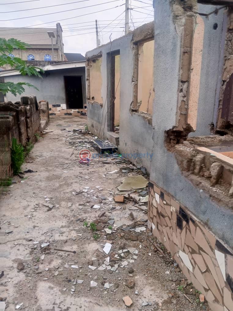 Mixed use Land For Sale Akowojo Akowonjo Alimosho Lagos - 2