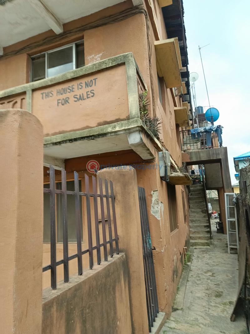 10 bedroom Block Of Flats For Sale Fadeyi Shomolu Lagos - 1