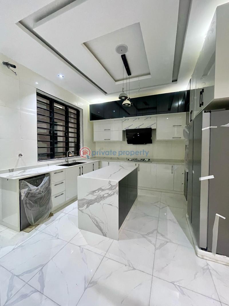 5 bedroom Detached Duplex For Sale Estate Lekki Lagos - 5