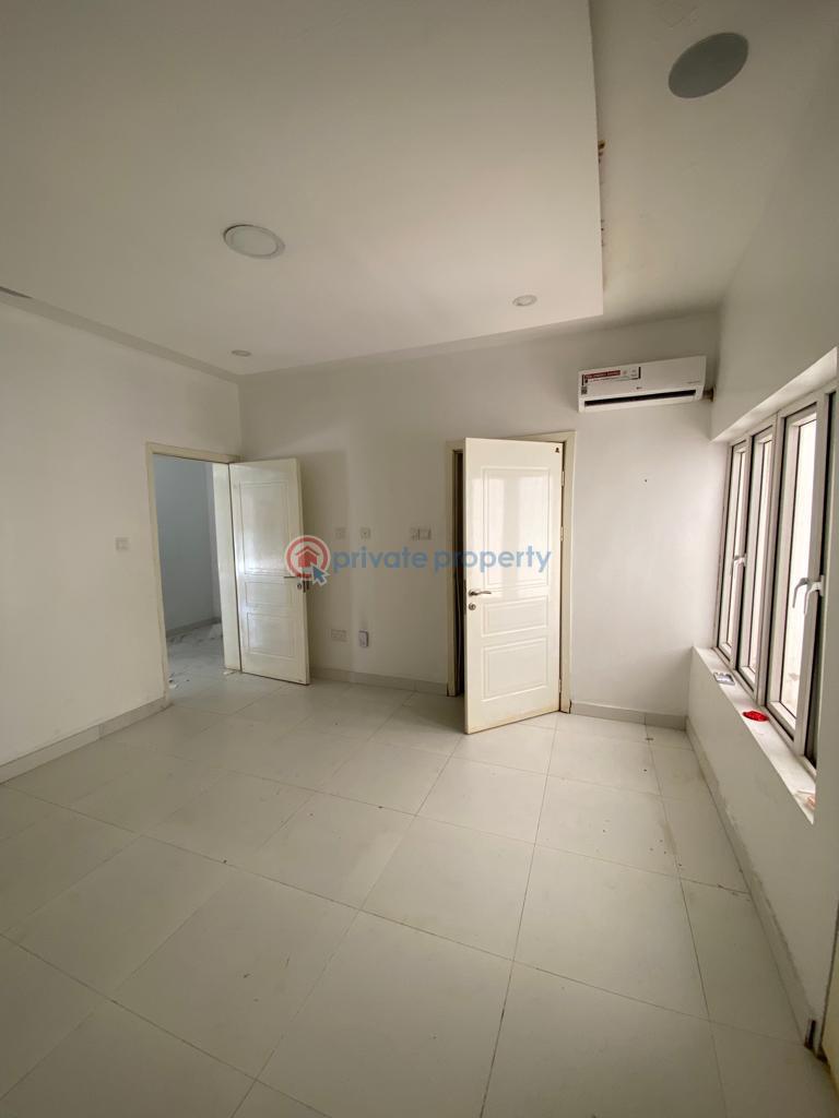 Standard luxury spacious 2-bedroom apartment – with big balcony - 5 2 bedroom Block Of Flats For Rent Freedom Way Lekki Phase 1 Lagos - 5