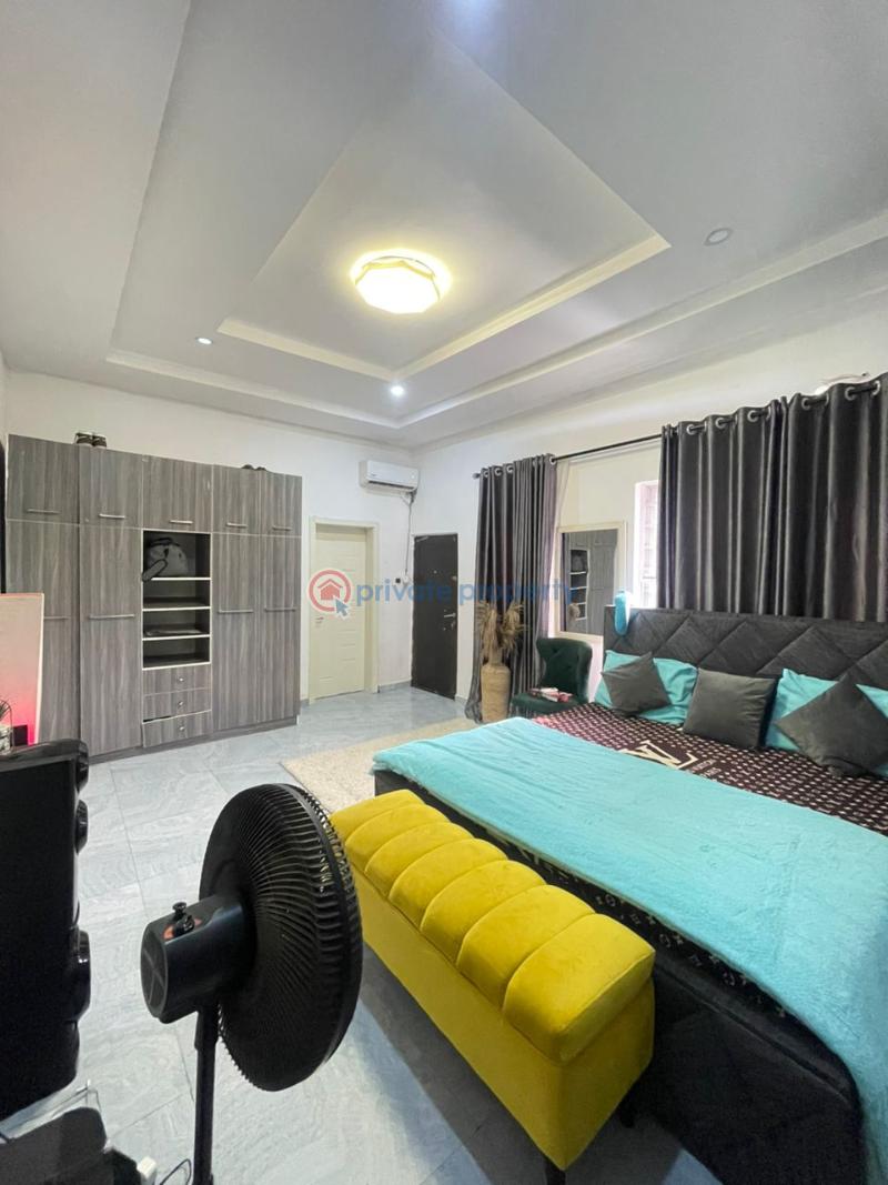 1 bedroom Shared Apartment For Rent Along Lekki Expressway Lagos - 2