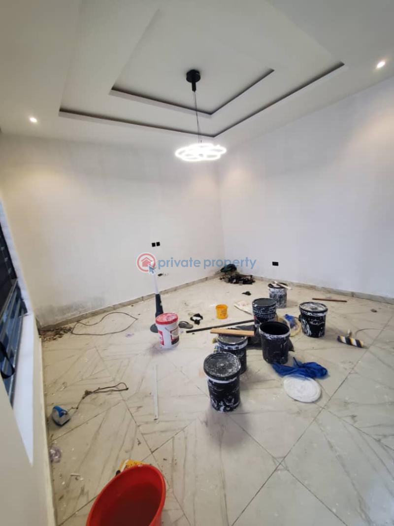 Standard mini flat with fully  fitted kitchen ( video) - 2 1 bedroom Mini Flat For Rent Dpkay Estate Orchid Road Lekki Lagos - 2