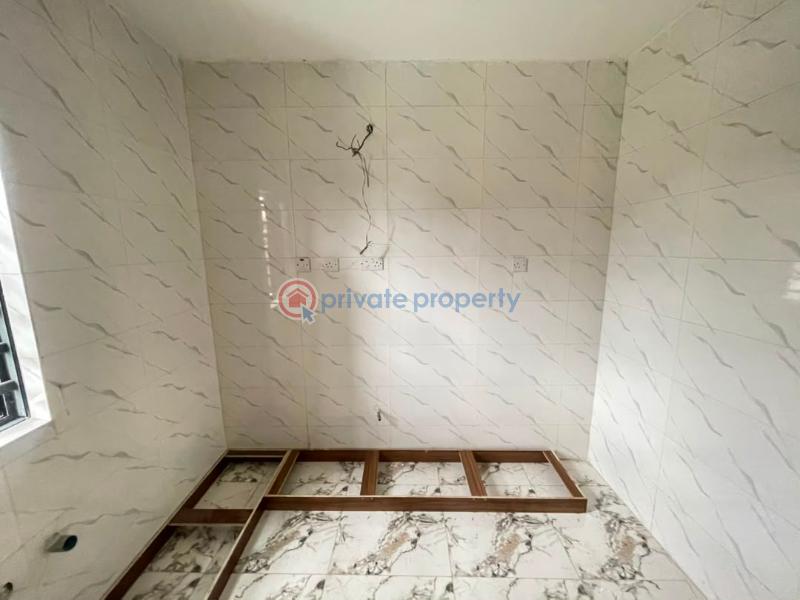 2 bedroom Block Of Flats For Sale Surulere Lagos - 2