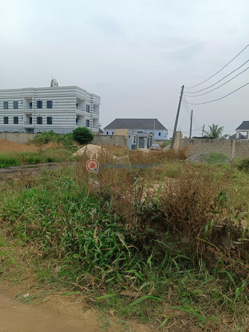 Standard more than full plot of land corner piece in a very secured estate - 2 Mixed use Land For Sale Lekki Ebute Estate Ebute Ikorodu Lagos - 2