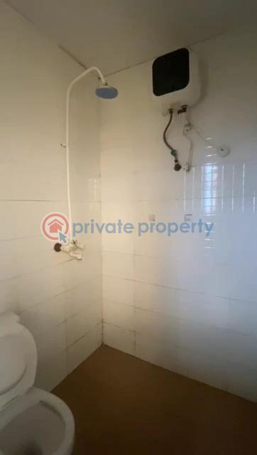 Standard neatly used 3bed room - 11 3 bedroom Block Of Flats For Rent Iwaya Yaba Lagos - 11