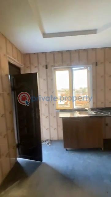 Standard neatly used 3bed room - 5 3 bedroom Block Of Flats For Rent Iwaya Yaba Lagos - 5