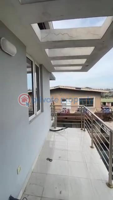 Standard neatly used 3bed room - 14 3 bedroom Block Of Flats For Rent Iwaya Yaba Lagos - 14