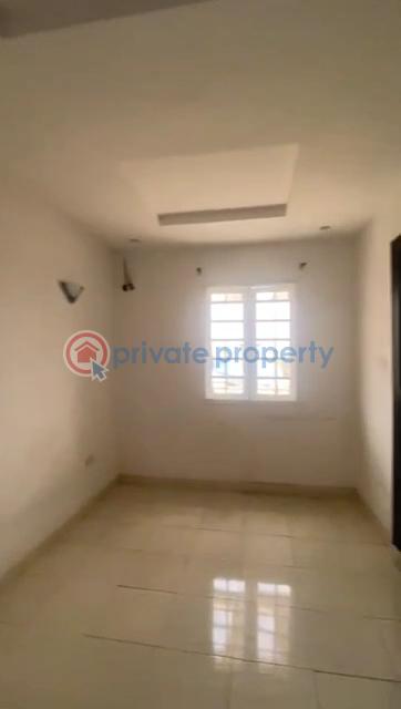 Standard neatly used 3bed room - 17 3 bedroom Block Of Flats For Rent Iwaya Yaba Lagos - 17