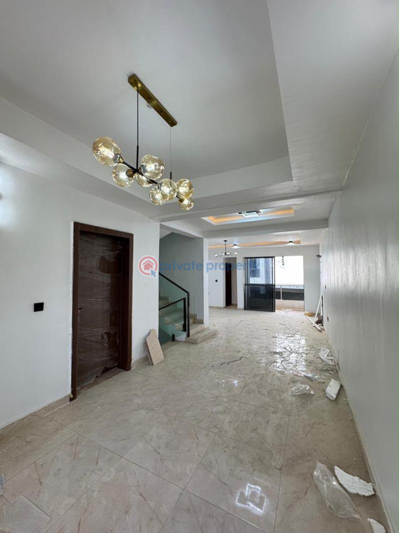 4 bedroom Terraced Duplex For Sale Surulere Lagos - 11