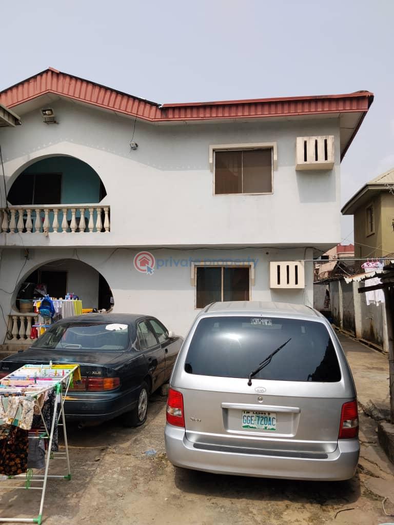 3 bedroom Block Of Flats For Sale Parkview Estate Okota Isolo Lagos - 2