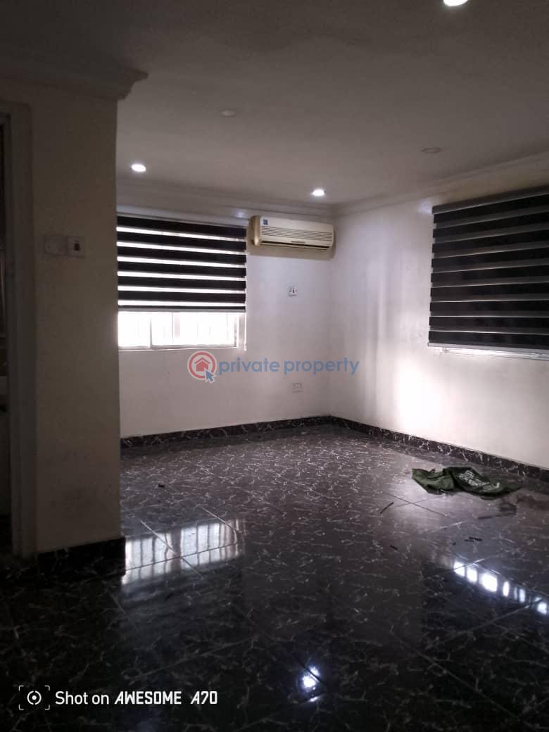 3 bedroom Block Of Flats For Rent Sabo Yaba Lagos - 0