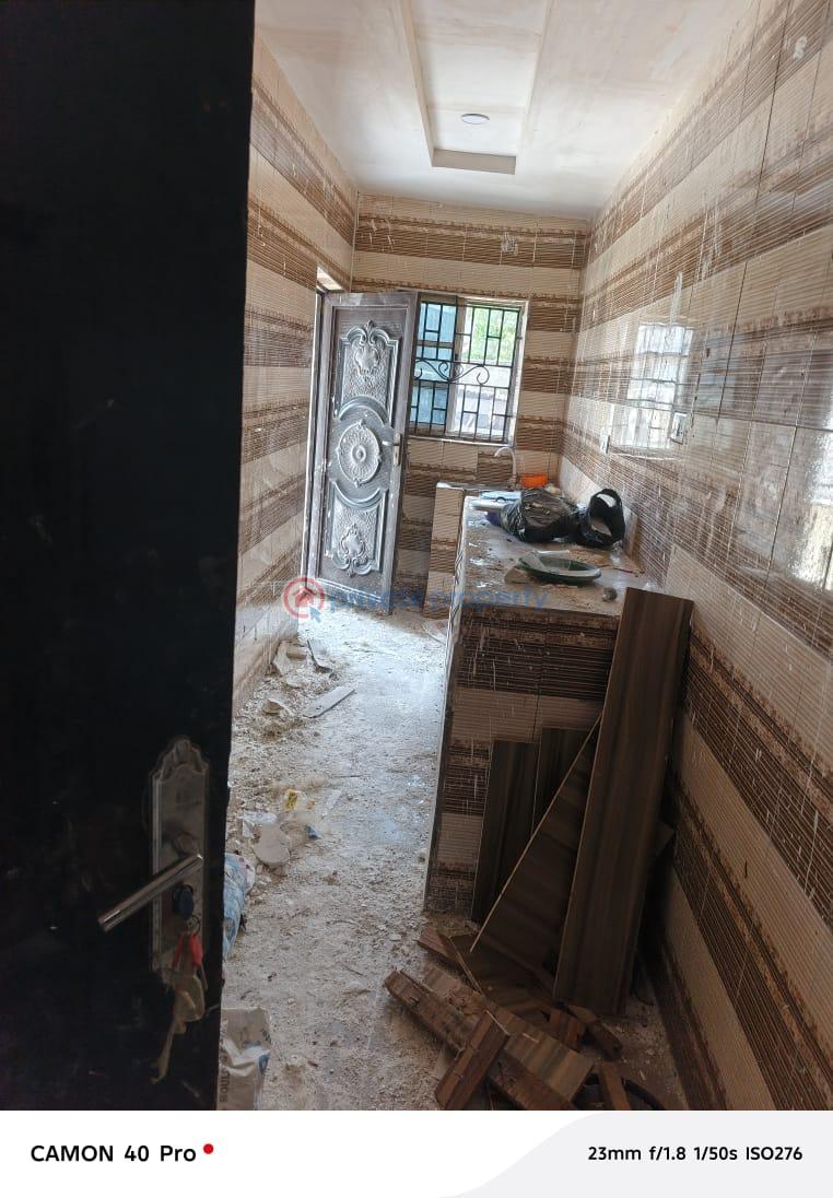 2 bedroom Block Of Flats For Rent Osubi Warri Warri Delta - 2