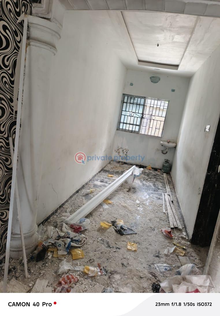 2 bedroom Block Of Flats For Rent Osubi Warri Warri Delta - 3