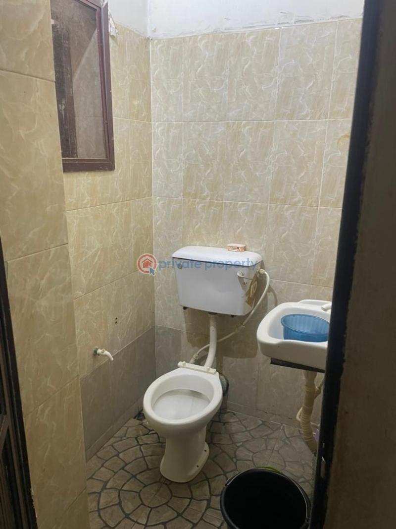 Block Of Flats For Rent Elebu Oja Akala Express Ibadan Oyo - 1