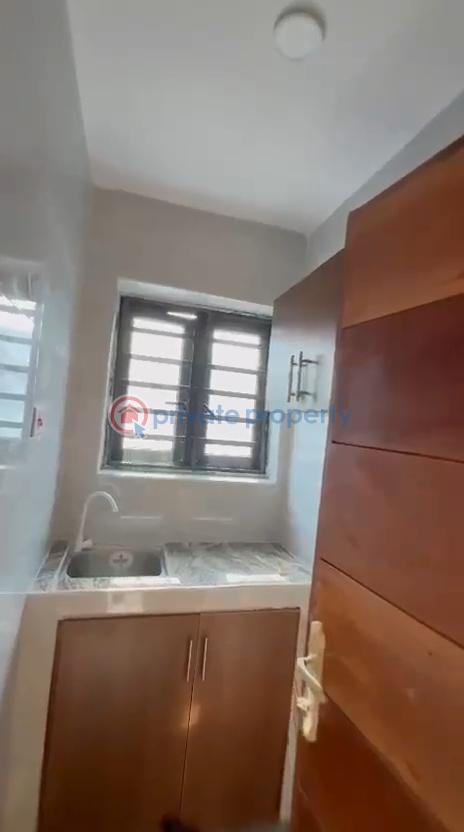 1 bedroom Self Contain For Rent Adekunle Yaba Ebute Metta Yaba Lagos - 7