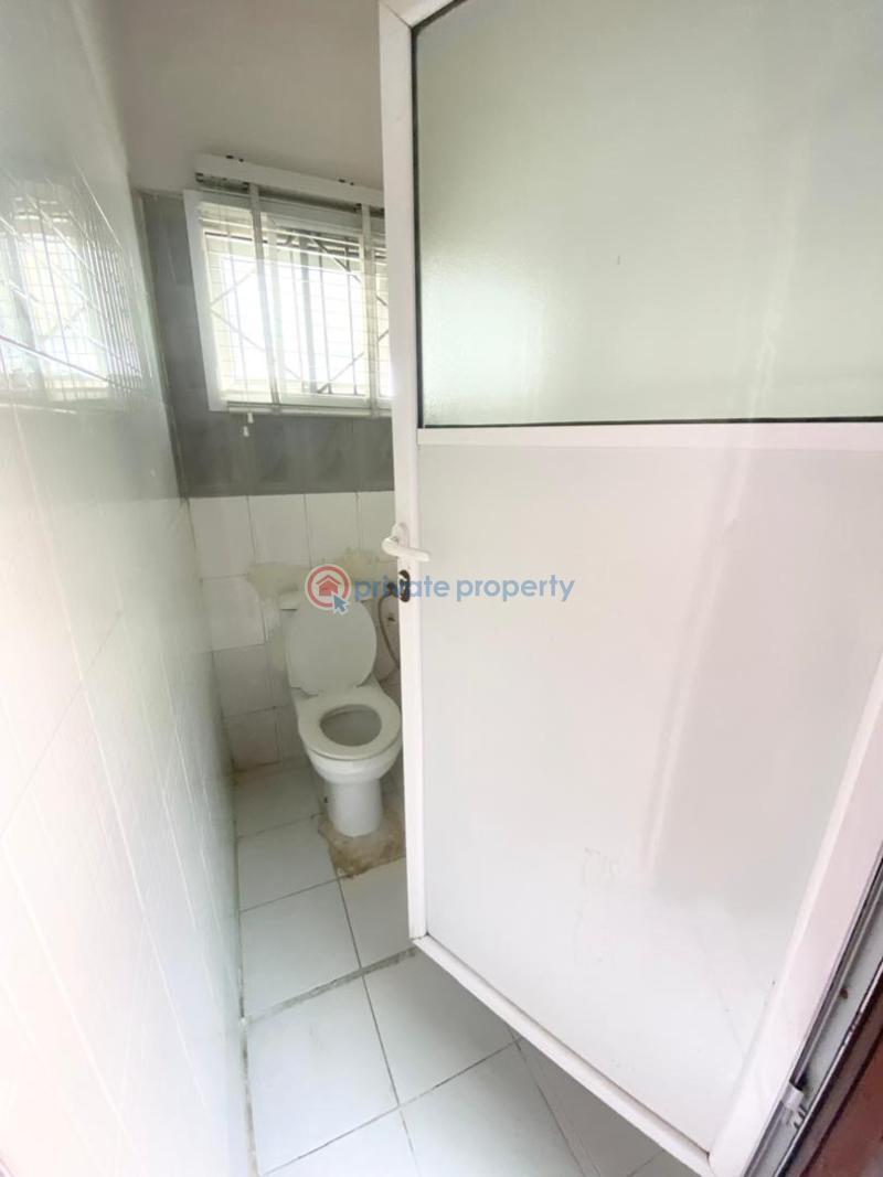 1 bedroom Self Contain For Rent Bisola Durosinmi Etti Lekki Phase 1 Lagos - 3