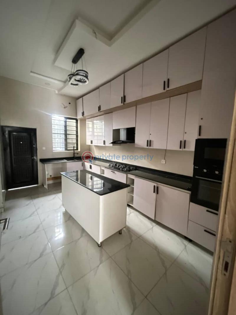 Standard semi-master’s bedroom - 3 1 bedroom Shared Apartment For Rent Orchid Road Lekki Lagos - 3