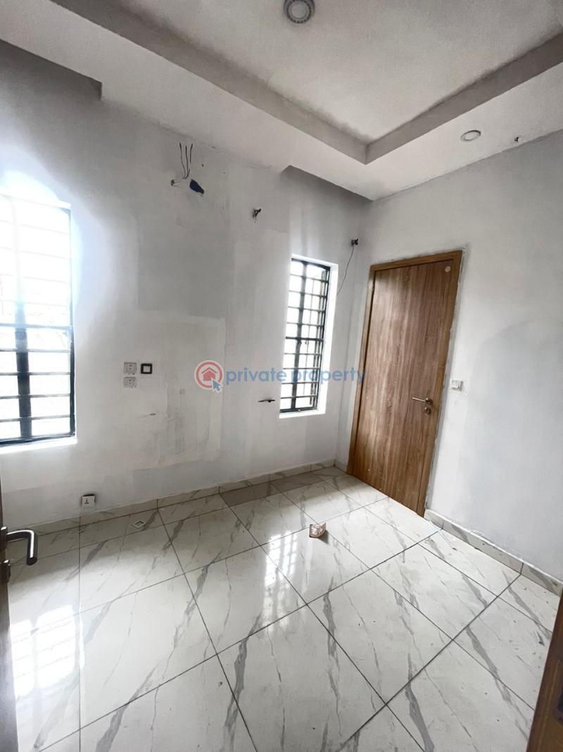 Standard semi-master’s bedroom - 1 1 bedroom Shared Apartment For Rent Orchid Road Lekki Lagos - 1