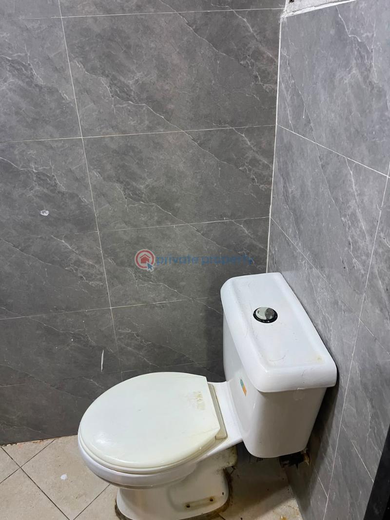 1 bedroom Self Contain For Rent Yeye Olofin Street Off Admiralty Way Lekki Phase 1 Lagos - 4