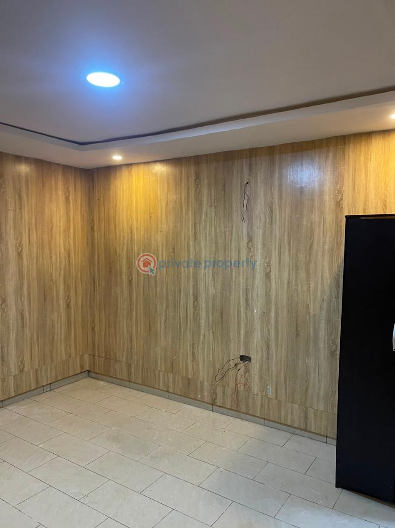 1 bedroom Self Contain For Rent Yeye Olofin Street Off Admiralty Way Lekki Phase 1 Lagos - 2
