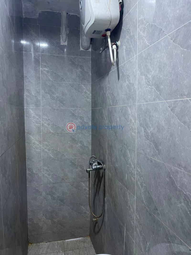 1 bedroom Self Contain For Rent Yeye Olofin Street Off Admiralty Way Lekki Phase 1 Lagos - 3