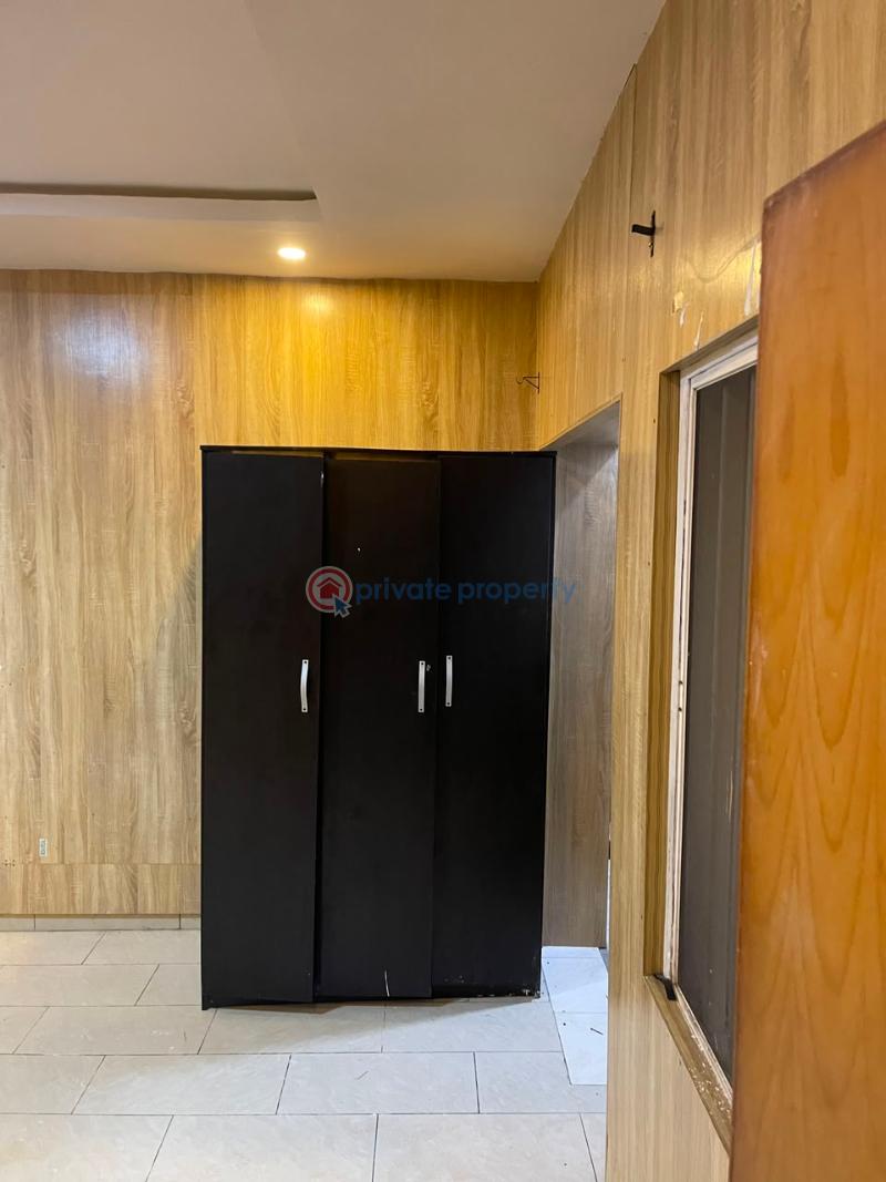 1 bedroom Self Contain For Rent Yeye Olofin Street Off Admiralty Way Lekki Phase 1 Lagos - 7