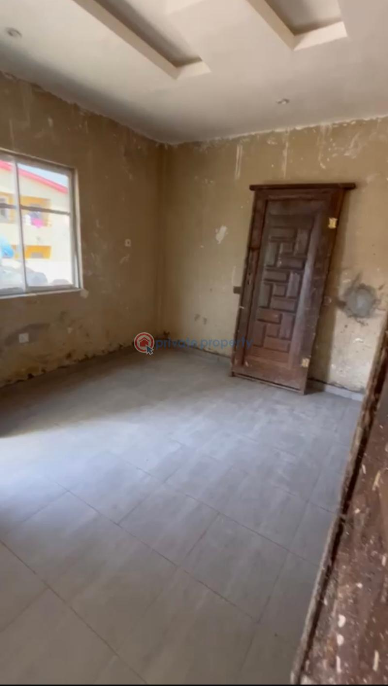 1 bedroom Mini Flat For Rent Abule Oja Yaba Lagos
