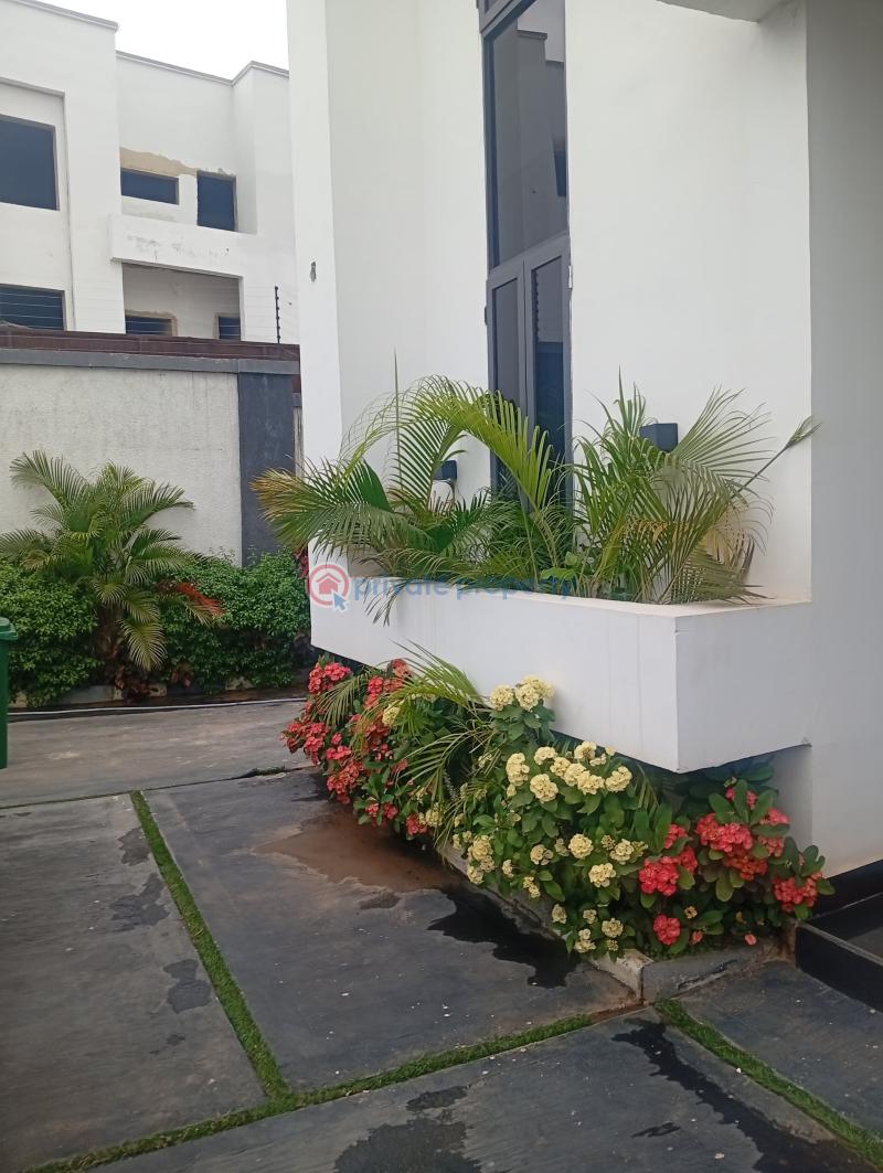 Standard stand alone duplex - 4 5 bedroom Duplex For Sale Guzape Main Guzape Abuja Phase 1  - 4