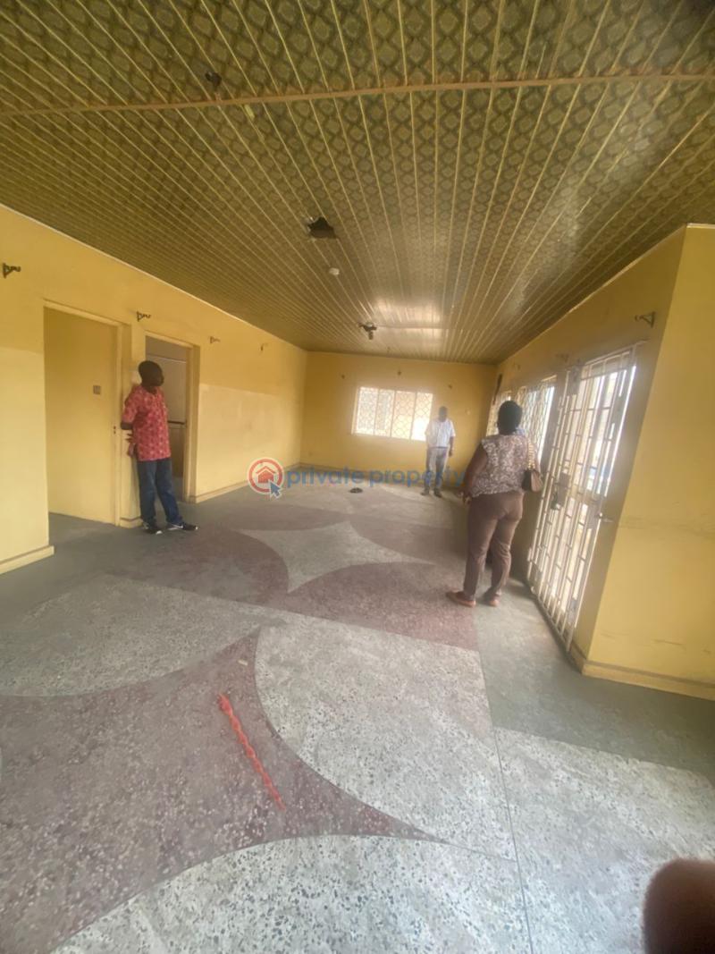 10 bedroom Block Of Flats For Sale In An Estate Off Masha Masha Surulere Lagos - 9