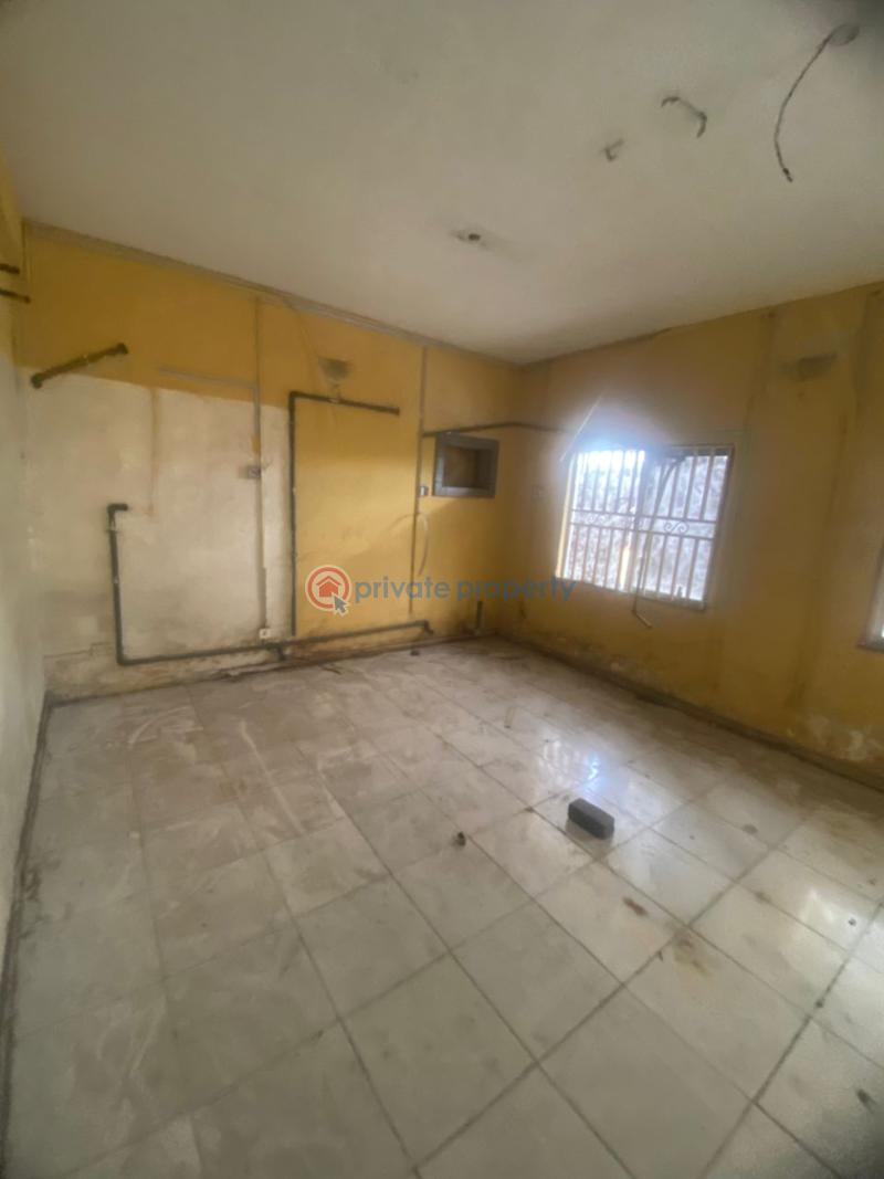 10 bedroom Block Of Flats For Sale In An Estate Off Masha Masha Surulere Lagos - 2