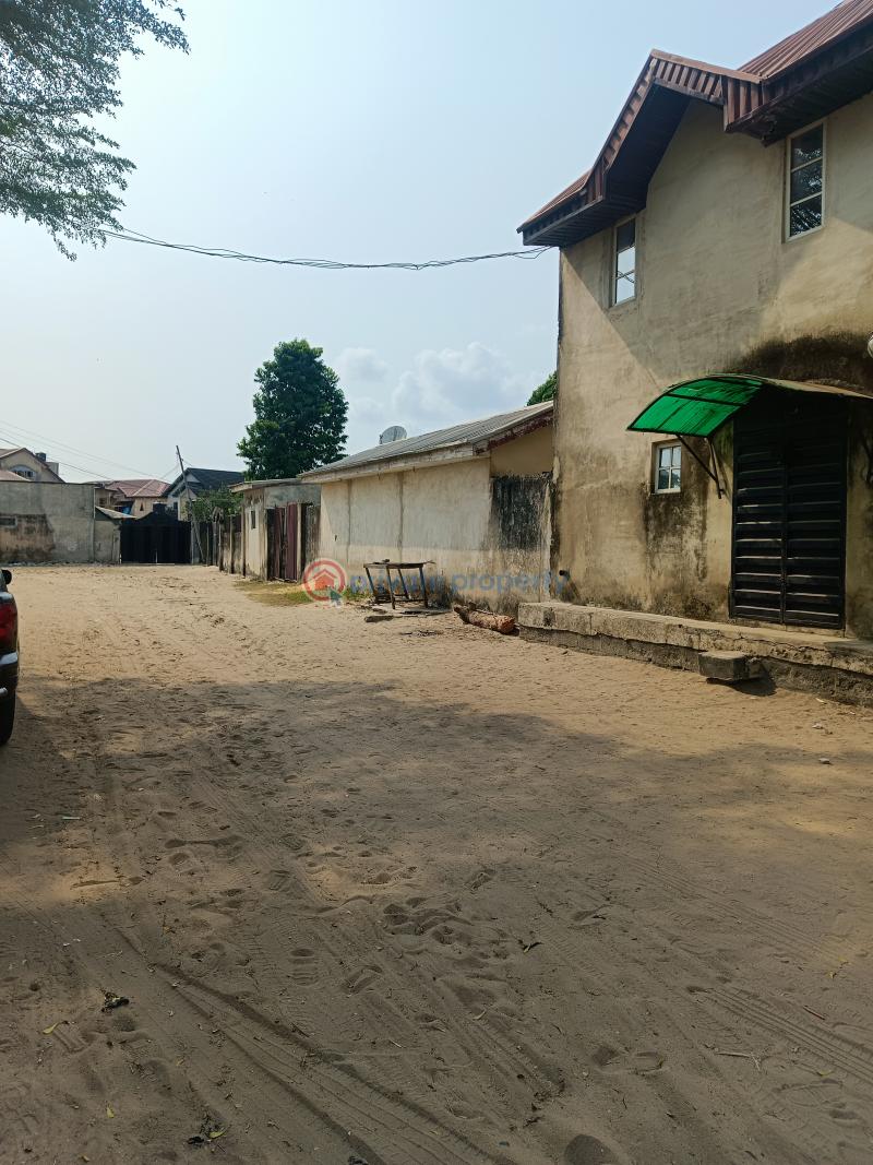6 bedroom Block Of Flats For Sale Lakowe Ajah Lagos - 6