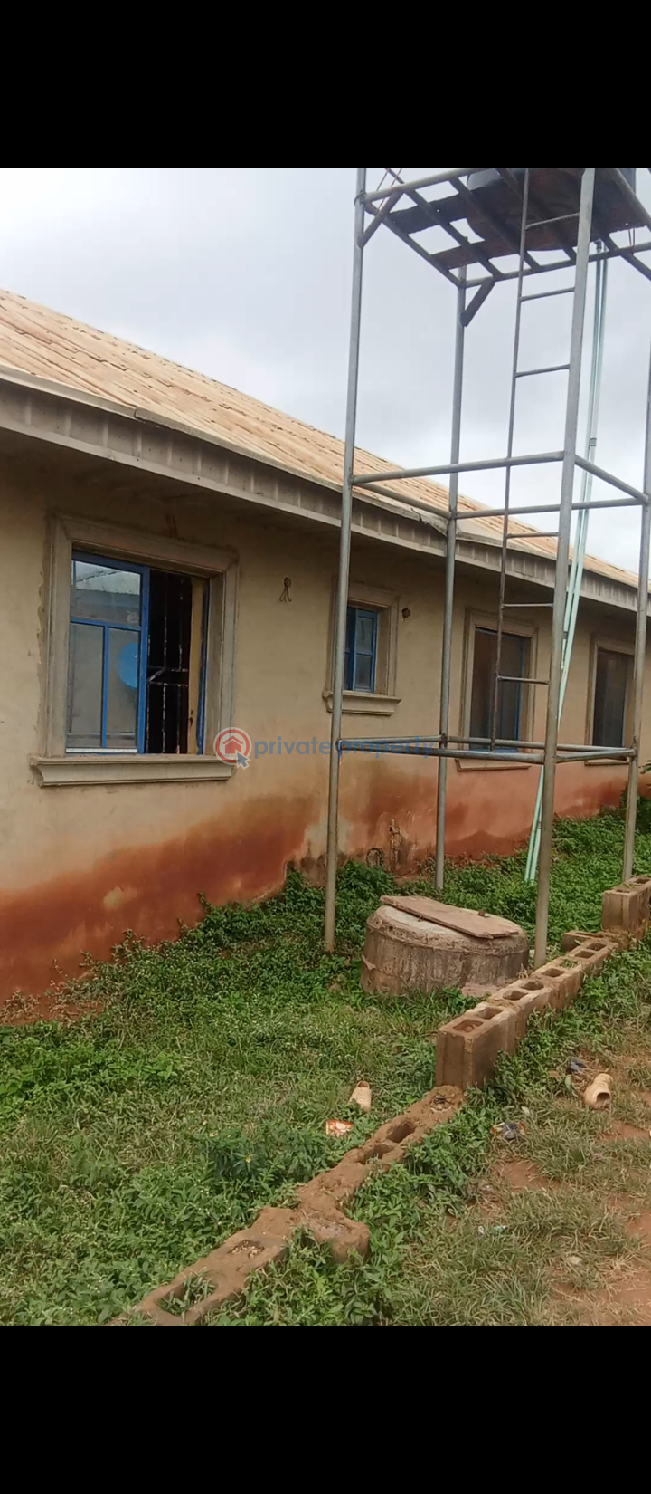 4 bedroom Bungalow For Sale Idi Apé Akobo Ibadan Oyo - 1