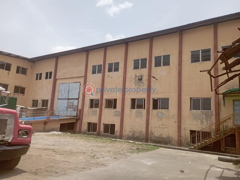 Warehouse For Rent Mangoro Bustop By Punch Estate Along Abeokuta Express Way, Less Than 10 Minutes Drive To Both International And Local Airport Mangoro Ikeja Lagos - 2