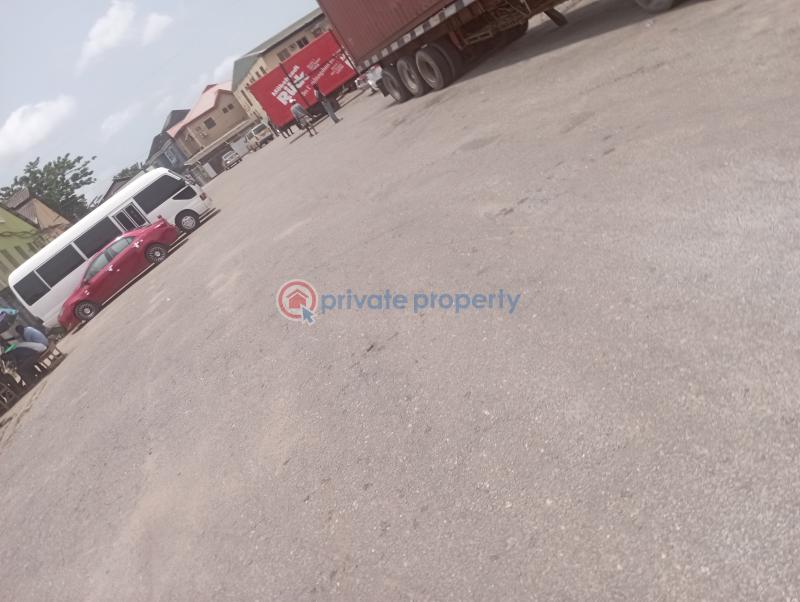 Warehouse For Rent Mangoro Bustop By Punch Estate Along Abeokuta Express Way, Less Than 10 Minutes Drive To Both International And Local Airport Mangoro Ikeja Lagos - 8