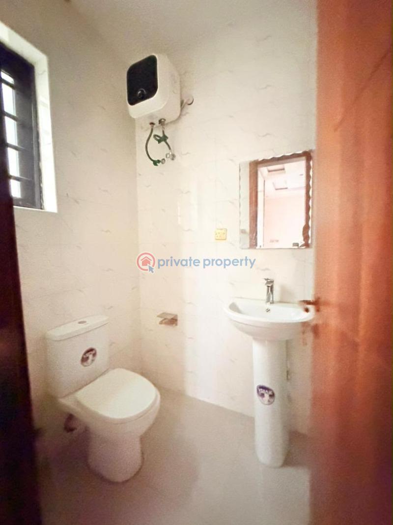 4 bedroom Detached Duplex For Sale Magodo GRA Phase 2 Kosofe/Ikosi Lagos - 18