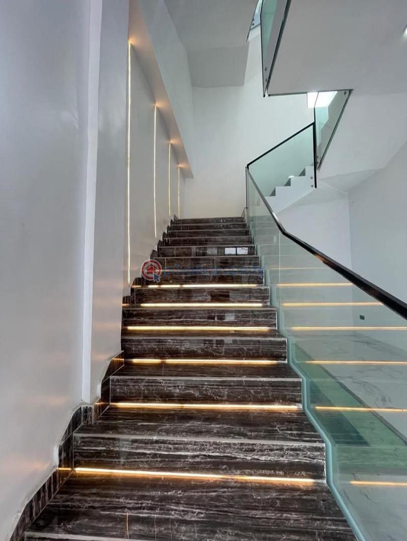 State of the art automated 5 bedroom fully detached duplex - 15 5 bedroom Detached Duplex For Sale Osapa London Lekki Lagos - 15