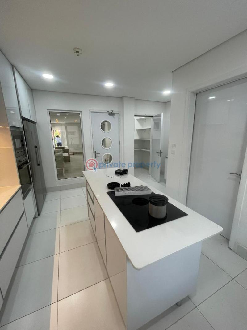 3 bedroom Flat & Apartment For Rent Banana Island Ikoyi Lagos - 1