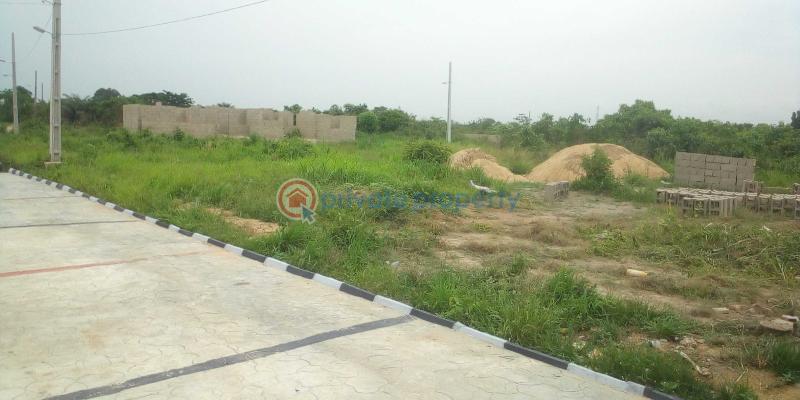 Residential Land For Sale Rccg And Deeper Life Camp Along Lagos Ibadan Expressway Mowe Ogun area  - 4