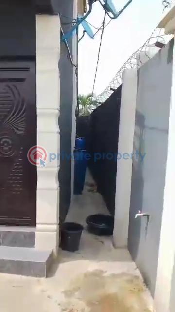 House For Sale Isoto Command Lagos Iyana Ipaja Lagos - 1