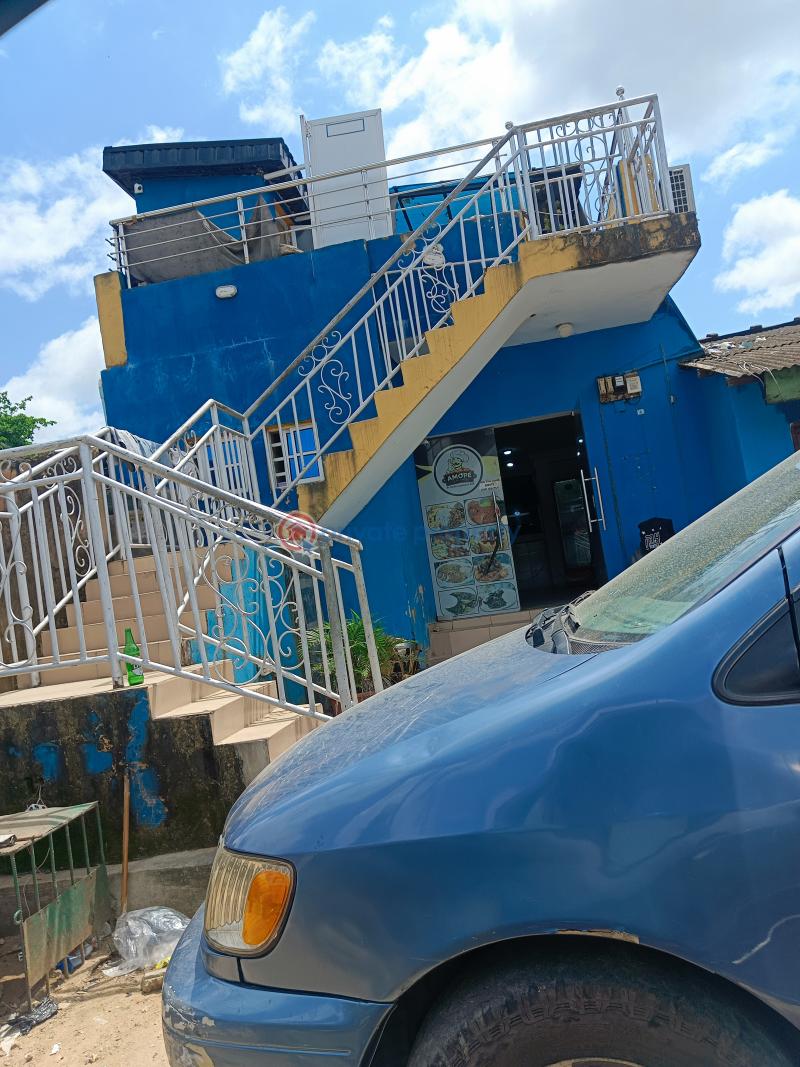 3 bedroom Restaurant/Bar For Sale Off Akerele Street Surulere Lagos - 0