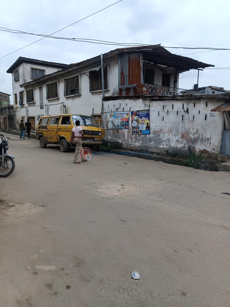 10 bedroom Hotel For Sale Mushin Lagos - 1