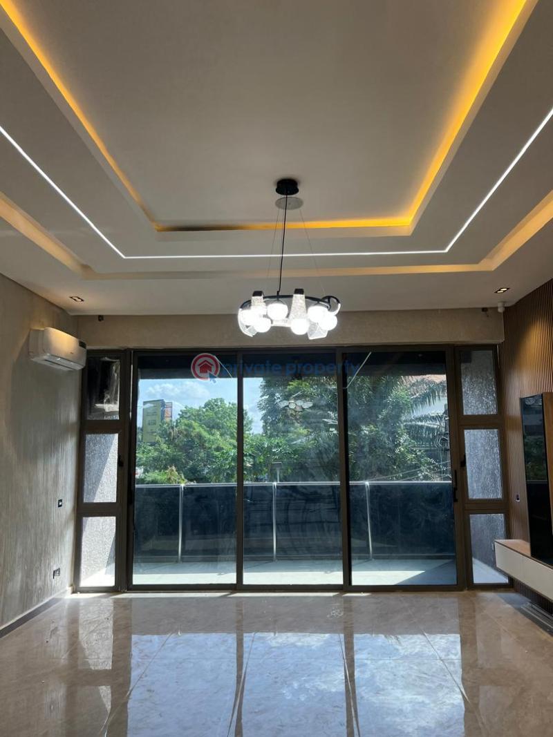 3 bedroom Shared Apartment For Sale . Shonibare Estate Maryland Lagos - 6