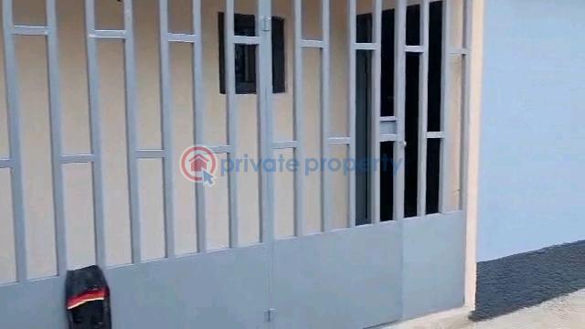 Mall/Complex/Plaza For Sale Abach Road Mararaba Abuja Phase 4  - 8