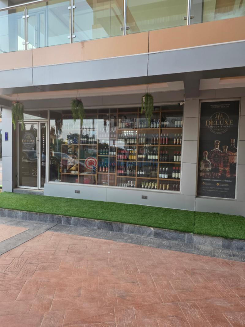 Mall/Complex/Plaza For Rent 69 Road Gwarimpa Abuja Phase 3  - 0
