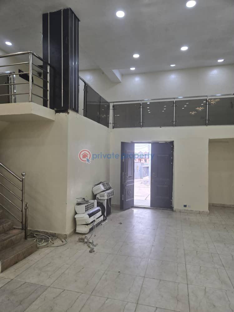 10 bedroom Event Hall For Sale Lagos Road By Agric Bus Stop, Ikorodu Agric Ikorodu Lagos - 8