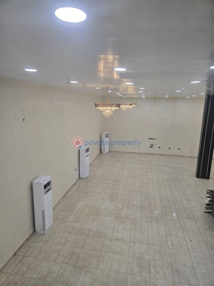 10 bedroom Event Hall For Sale Lagos Road By Agric Bus Stop, Ikorodu Agric Ikorodu Lagos - 3
