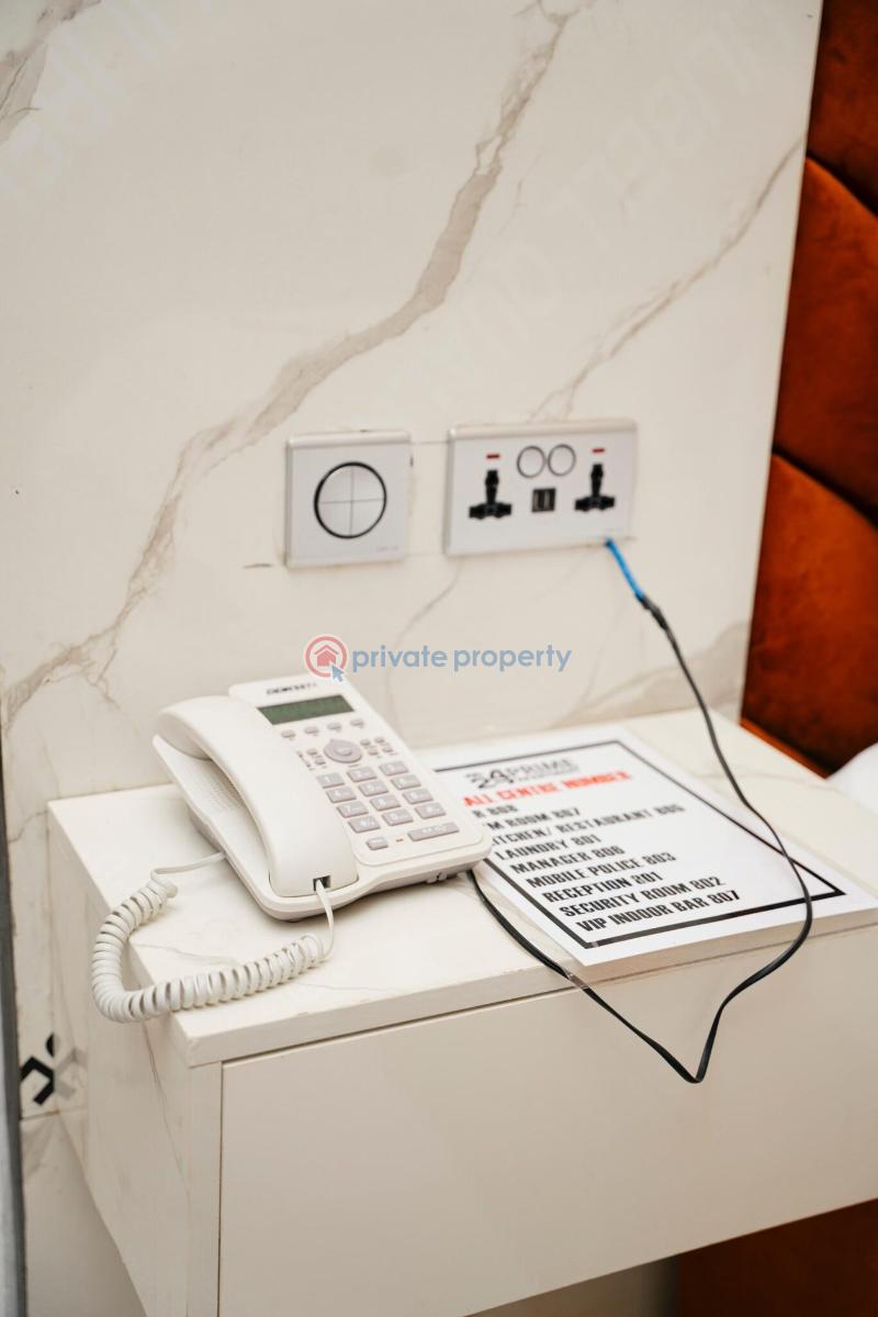 1 bedroom Flat & Apartment Short let Airport Road Oredo  - 5