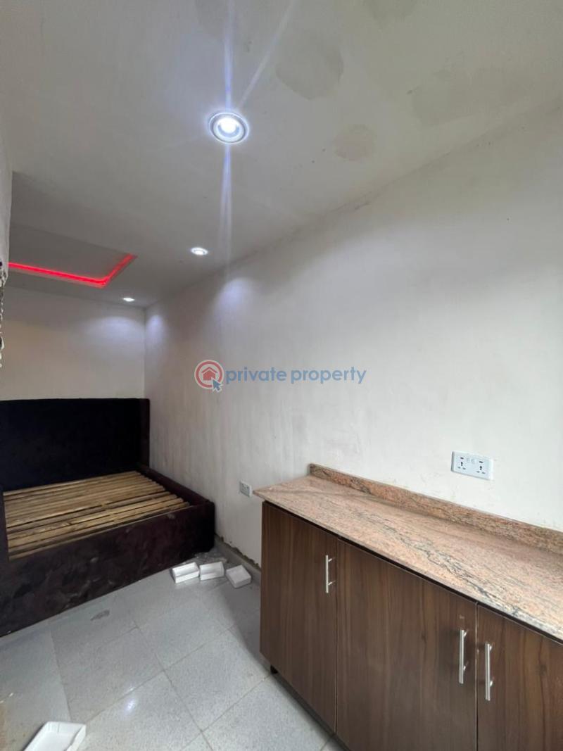 1 bedroom Studio Apartment For Rent Oni,street Surulere Surulere Lagos - 7
