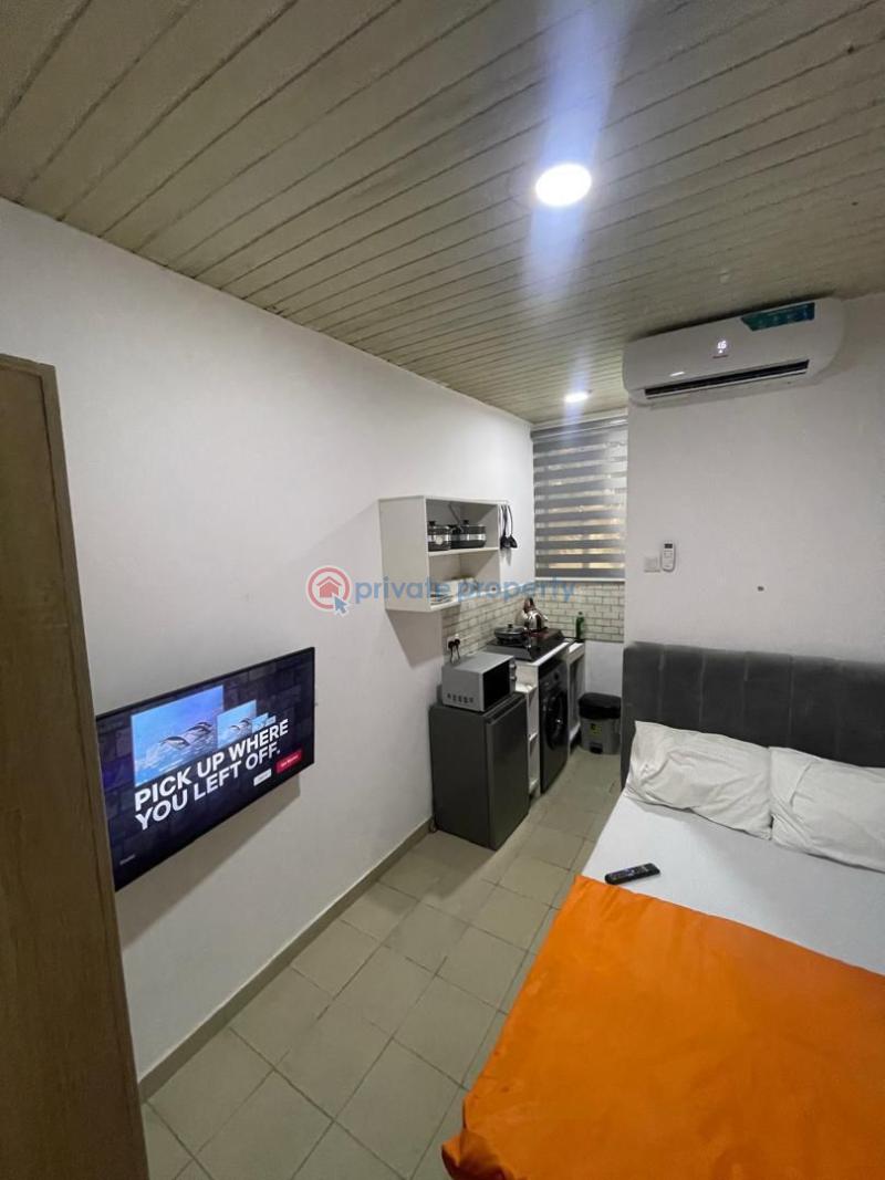 1 bedroom Block Of Flats Short let Lekki Phase 1 Lagos - 0